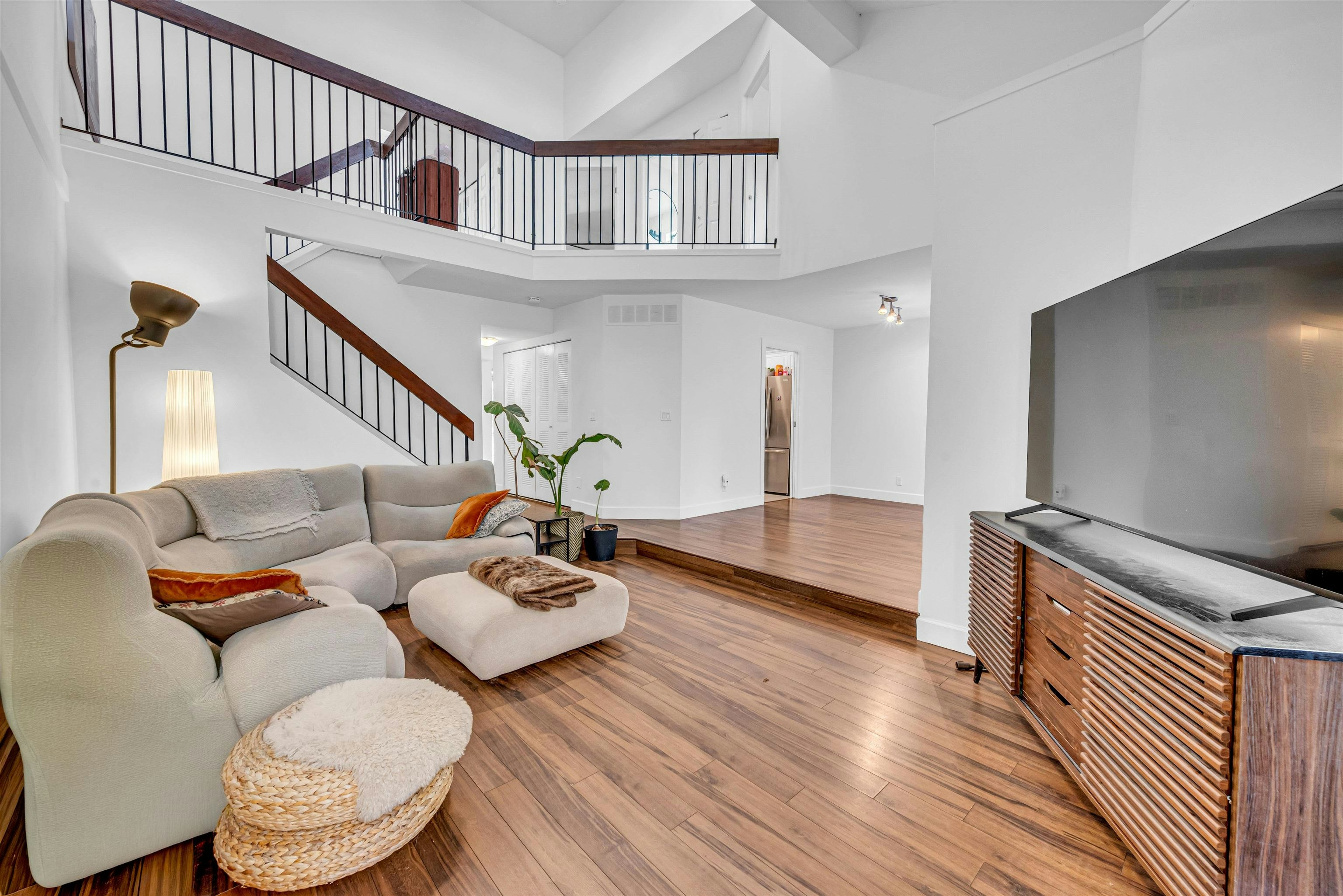 7237 Quatsino Drive, Vancouver, BC, V5S 4C2 - 2