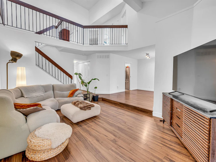 7237 Quatsino Drive, Vancouver, BC, V5S 4C2 - 2