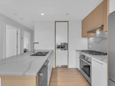 3305-567 Clarke Road - 3