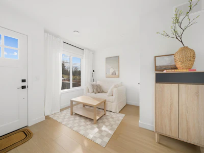 8-32929 Cherry Avenue - 2