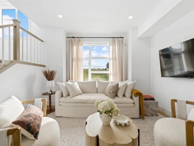 8-32929 Cherry Avenue - 4