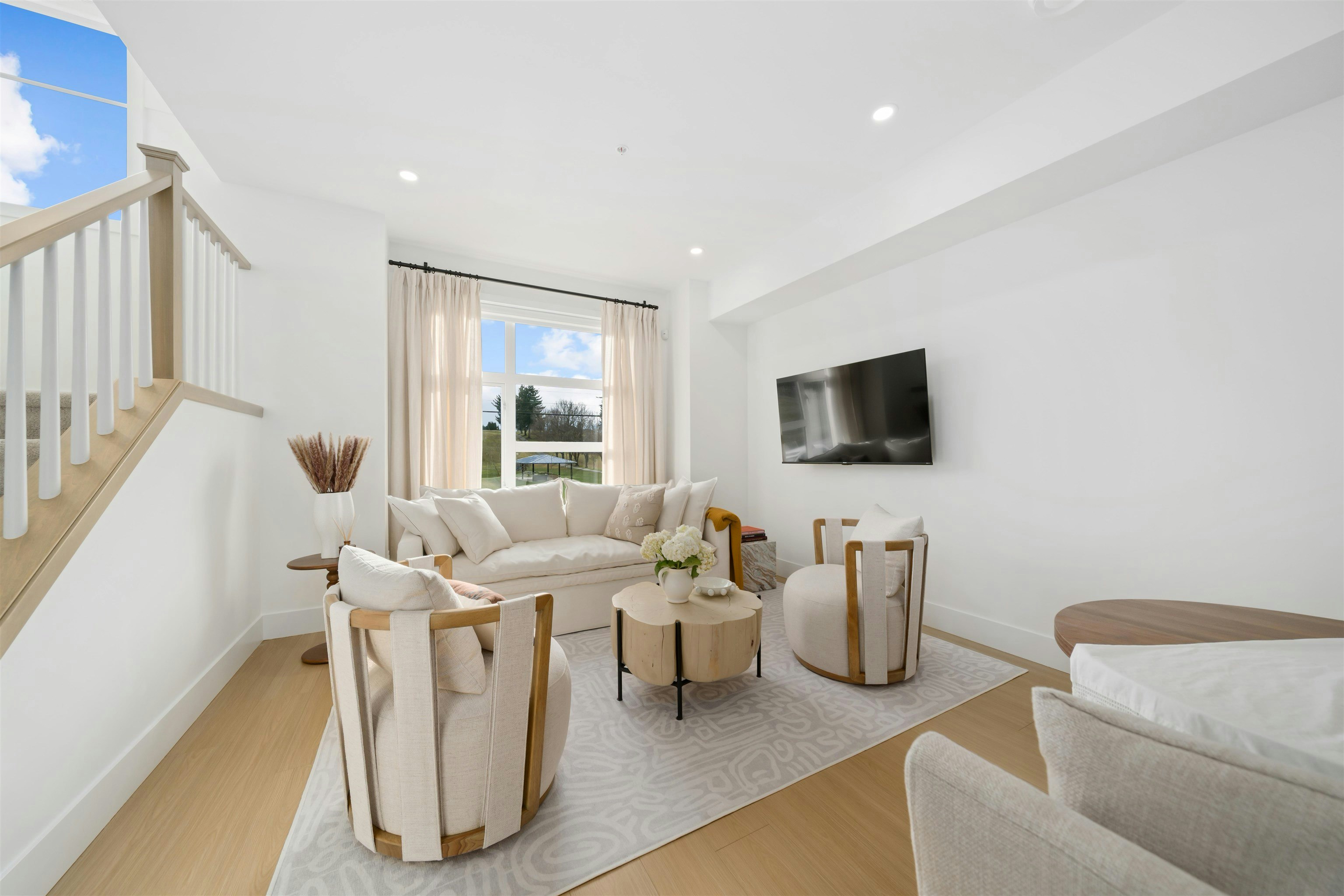 8-32929 Cherry Avenue - 3