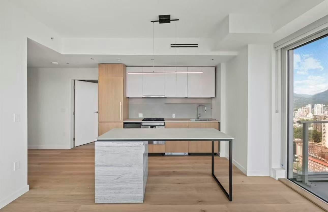 1277 Hornby Street, Vancouver, BC, V6Z 1W4 - 2