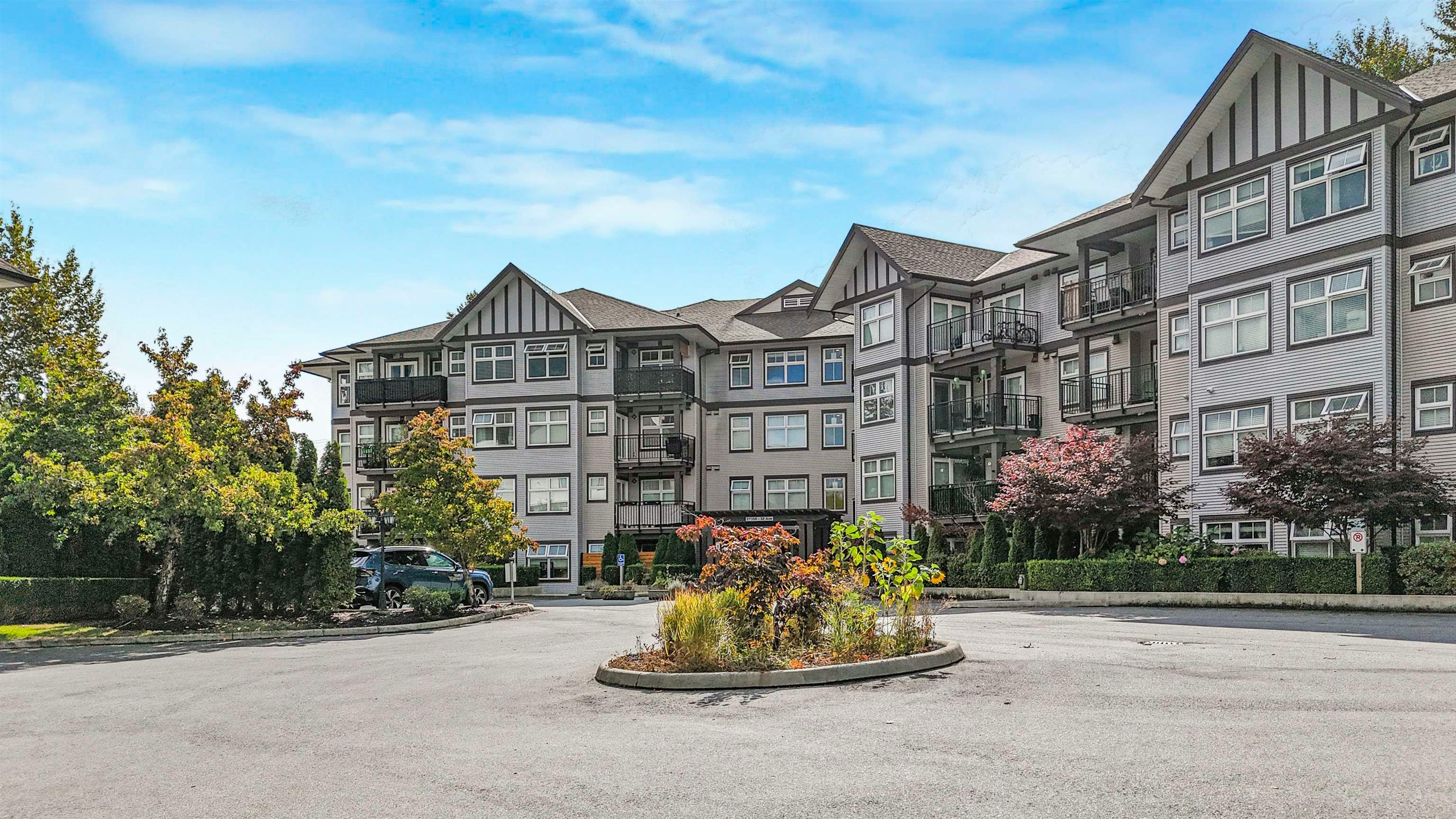 469-27358 32 Avenue - 4