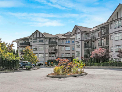 469-27358 32 Avenue - 4