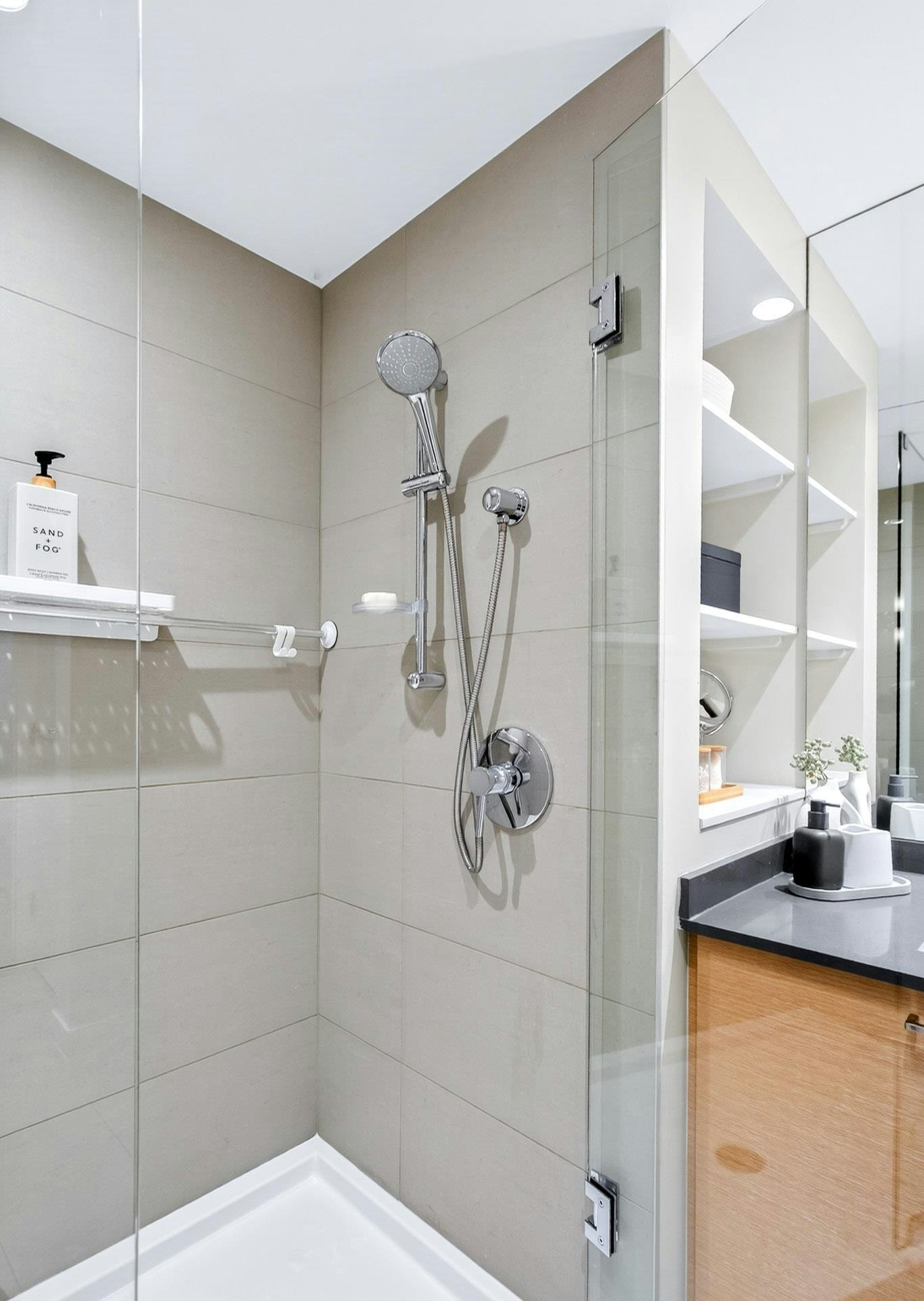 413-135 E 17 Street, North Vancouver, BC, V7L 0C4 - 17