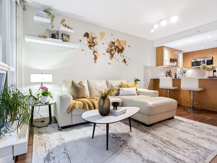 413-135 E 17 Street, North Vancouver, BC, V7L 0C4 - 2
