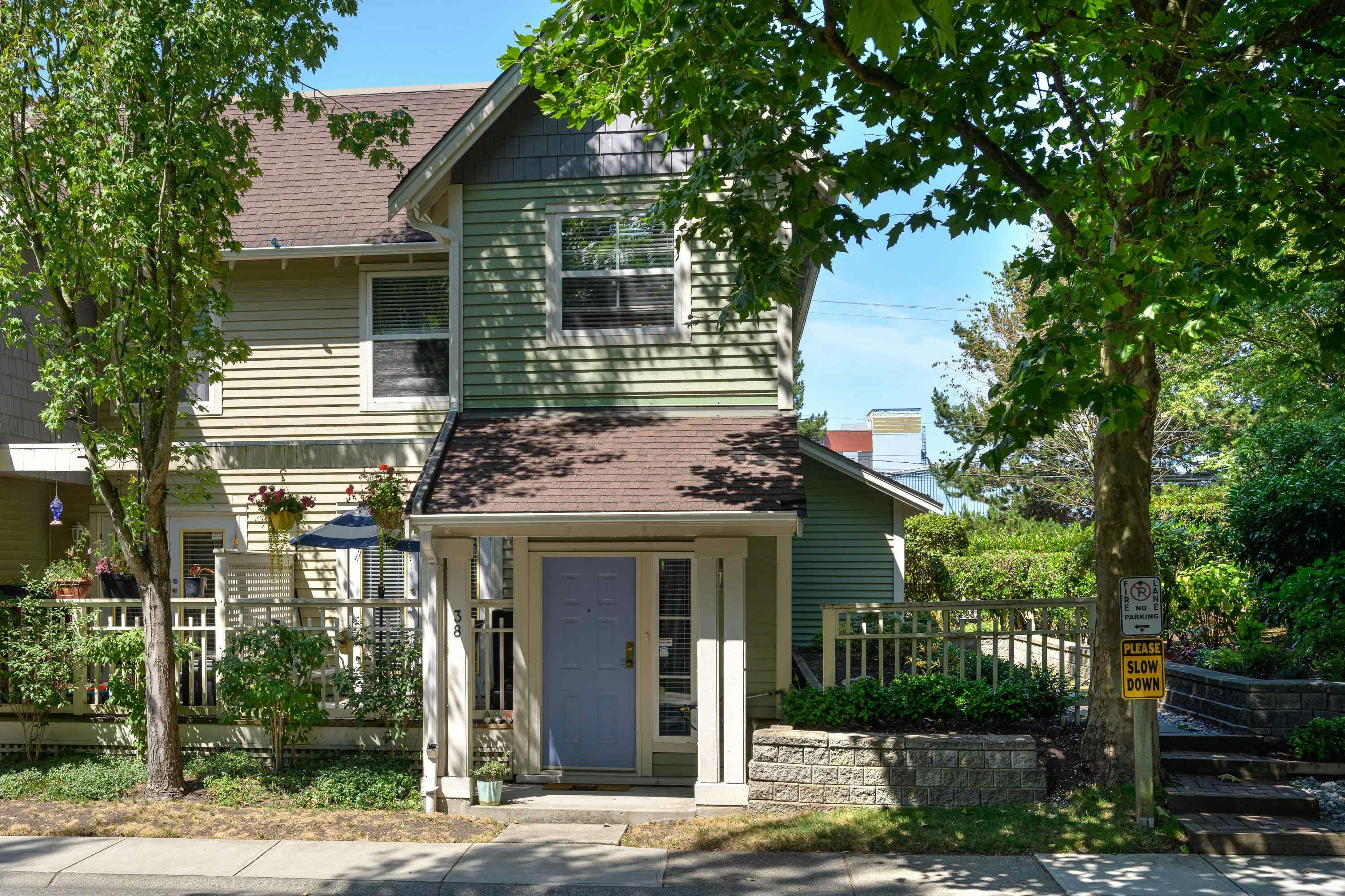 38-1700 56 Street - 3