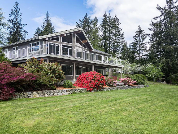 12800 Mainsail Road, Pender Harbour Egmont, BC, V0N 2H1