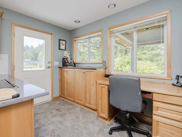 12800 Mainsail Road, Pender Harbour Egmont, BC, V0N 2H1 - 16