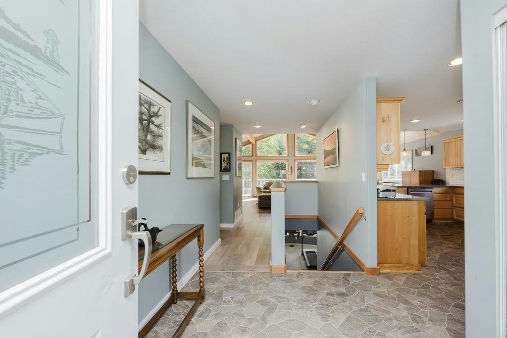 12800 Mainsail Road, Pender Harbour Egmont, BC, V0N 2H1 - 7