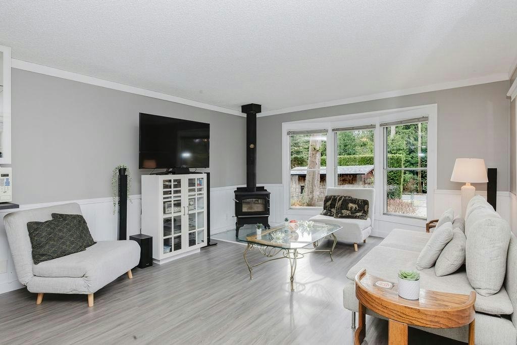 3366 Richards Road, Roberts Creek, BC, V0N 2W2 - 4