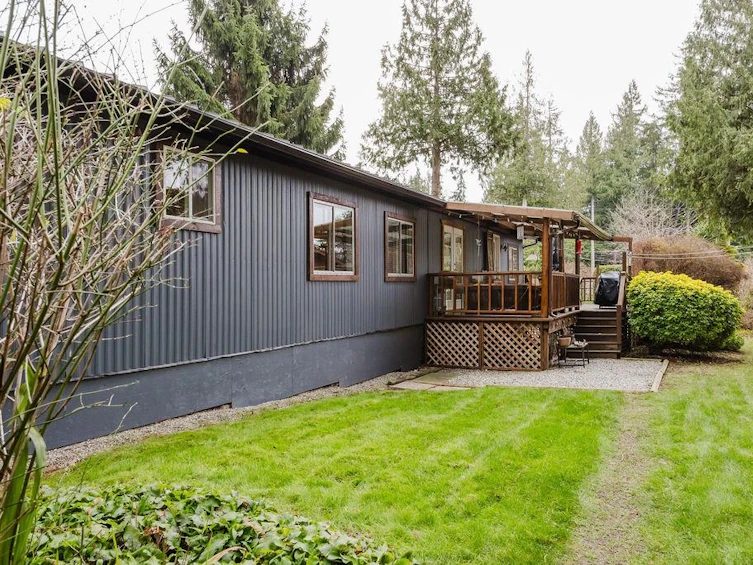 3366 Richards Road, Roberts Creek, BC, V0N 2W2 - 32