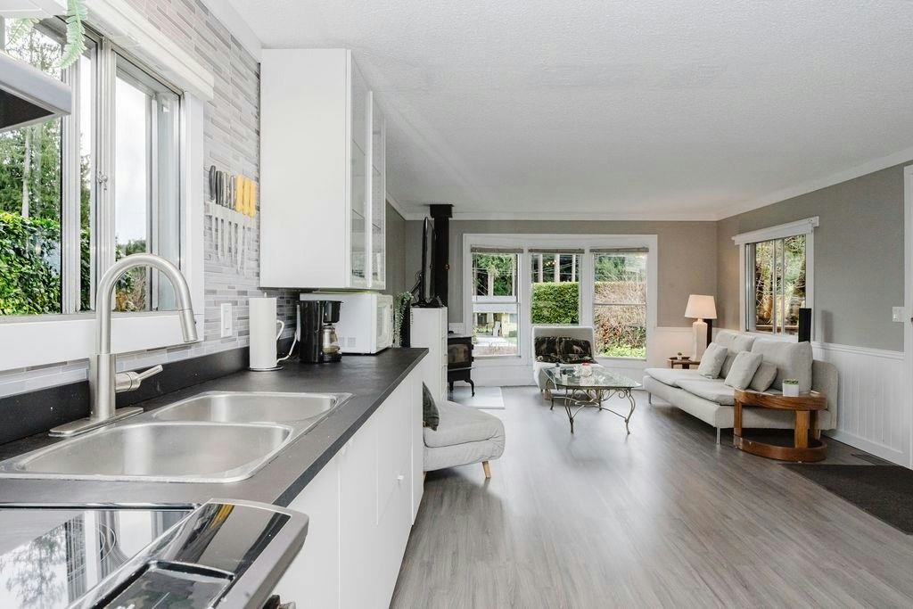 3366 Richards Road, Roberts Creek, BC, V0N 2W2 - 7