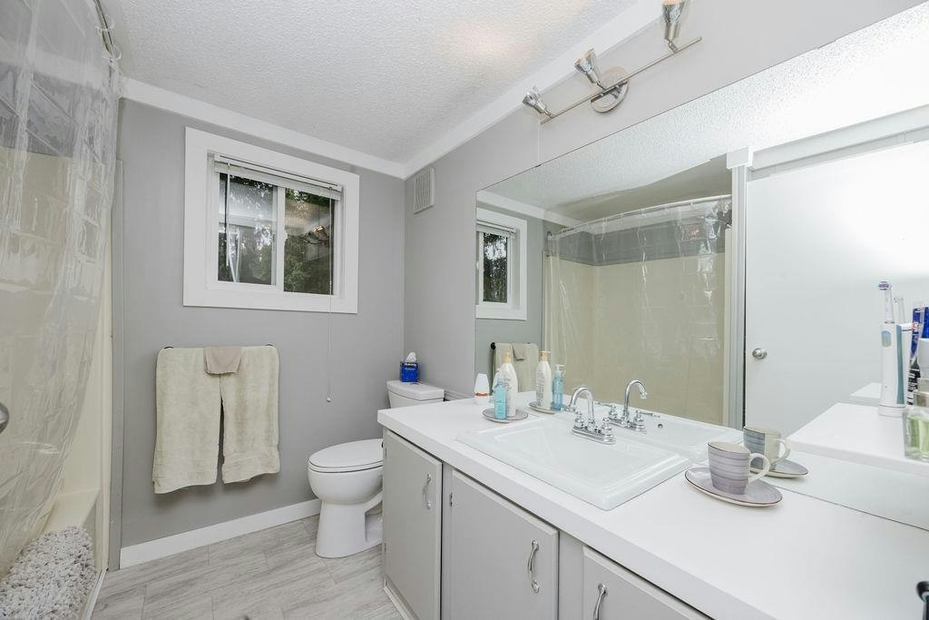 3366 Richards Road, Roberts Creek, BC, V0N 2W2 - 17