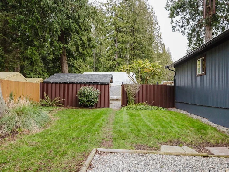 3366 Richards Road, Roberts Creek, BC, V0N 2W2 - 23