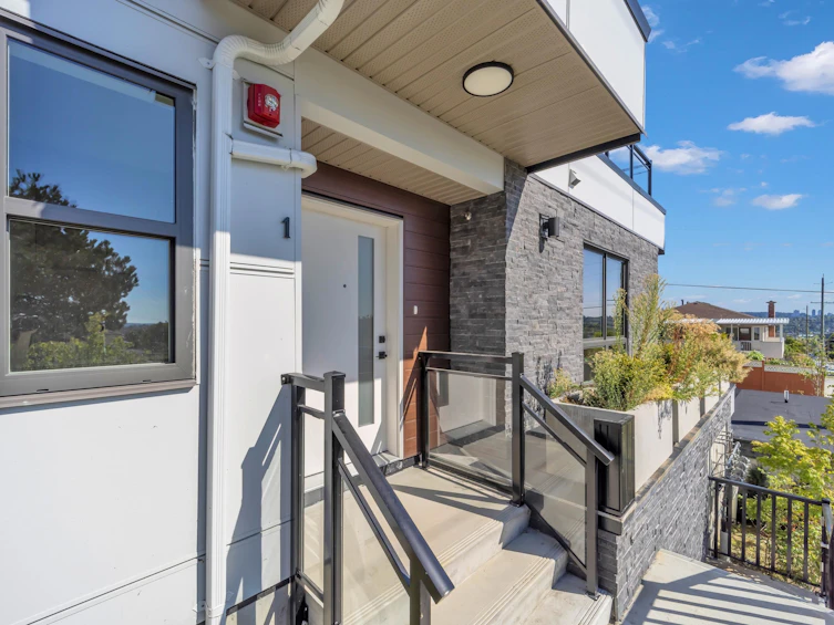 1-3800 Pender Street, Burnaby, BC, V5C 2L5 - 23