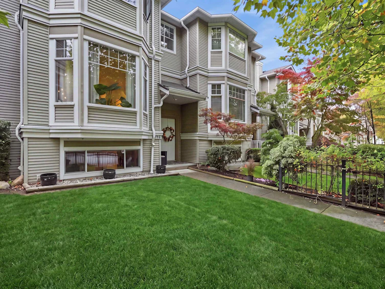 6556 121 Street, Surrey, BC, V3W 1C5