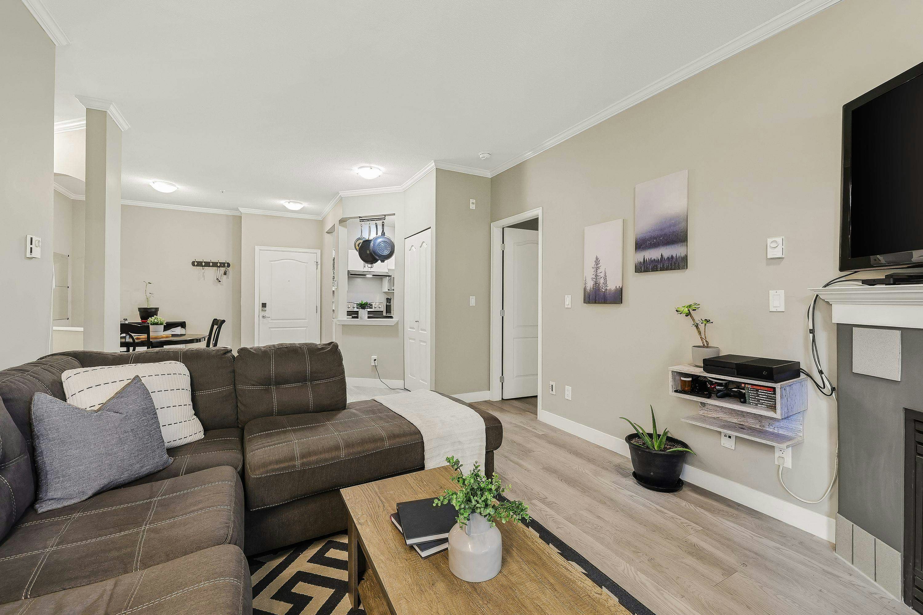 107-20239 Michaud Crescent - 5