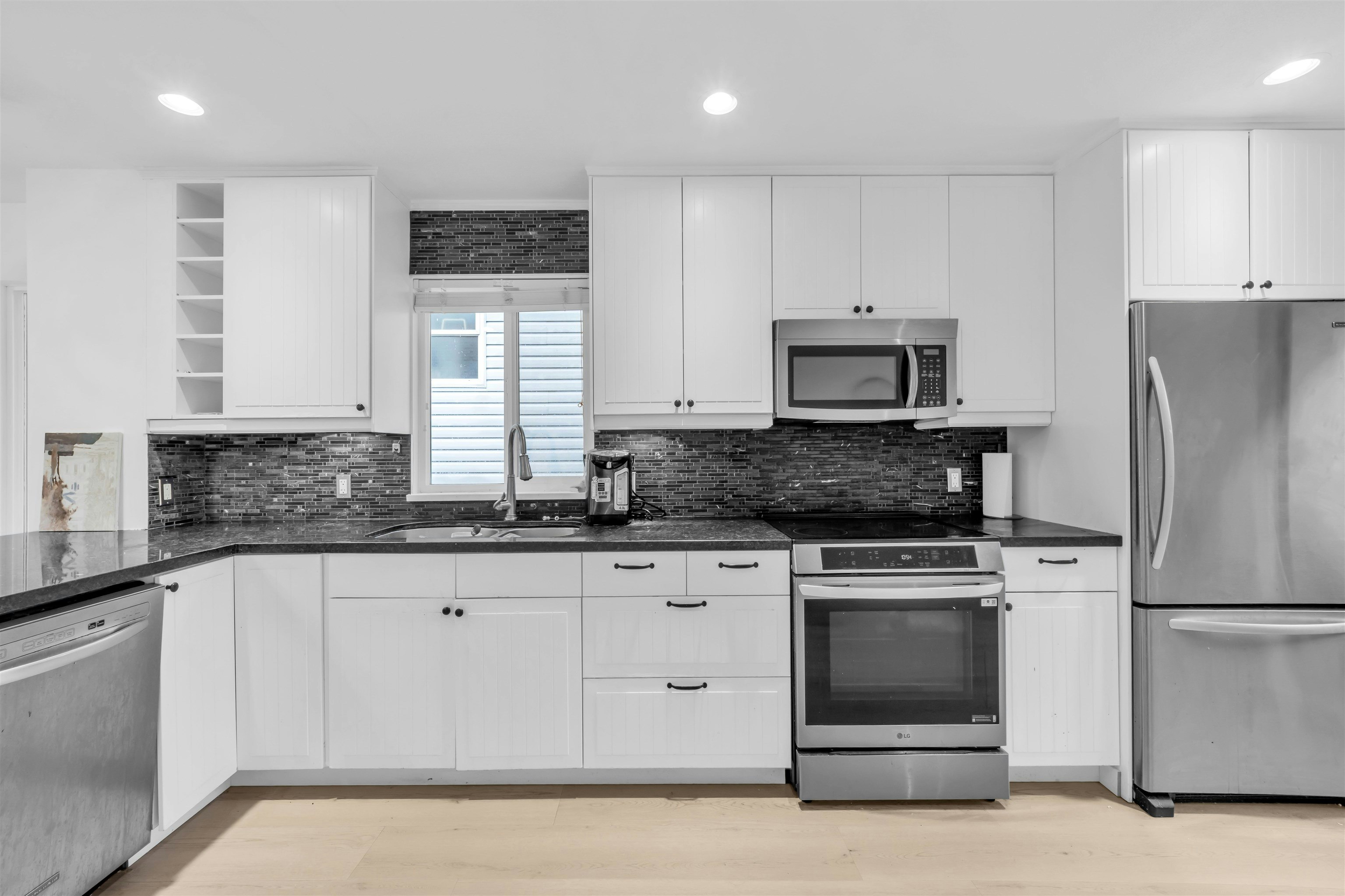 3638 Maginnis Avenue, North Vancouver, BC, V7K 2L6 - 7