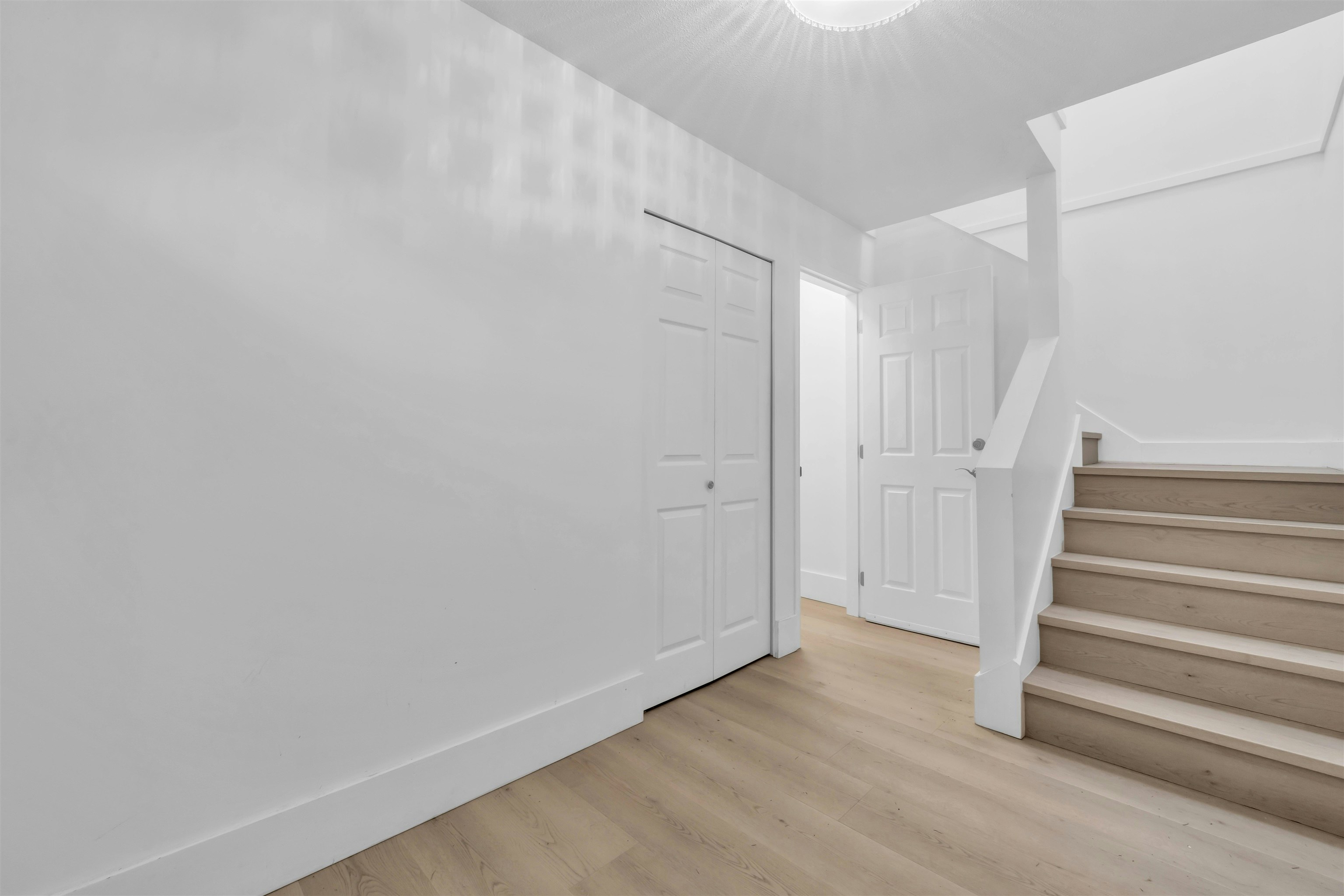 3638 Maginnis Avenue, North Vancouver, BC, V7K 2L6 - 17