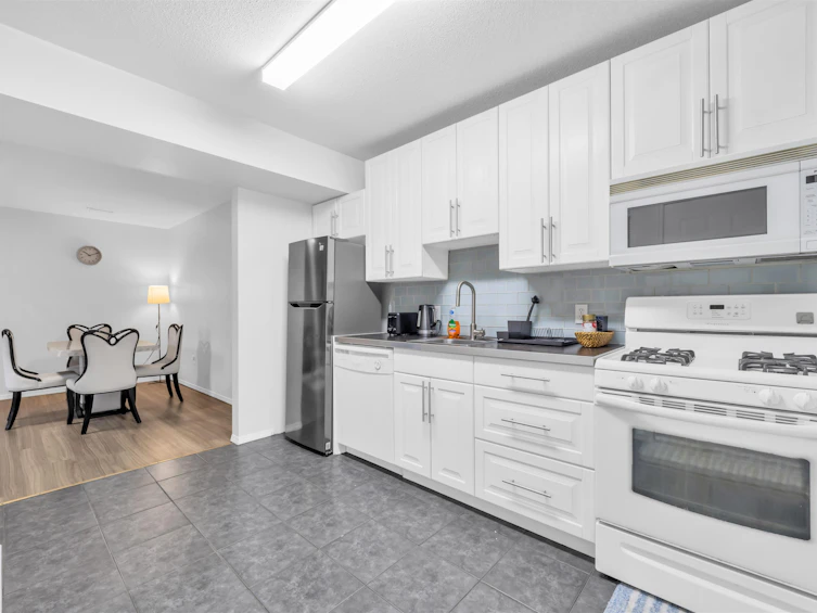 3638 Maginnis Avenue, North Vancouver, BC, V7K 2L6 - 18