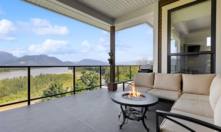 60-43685 Chilliwack Mountain Road