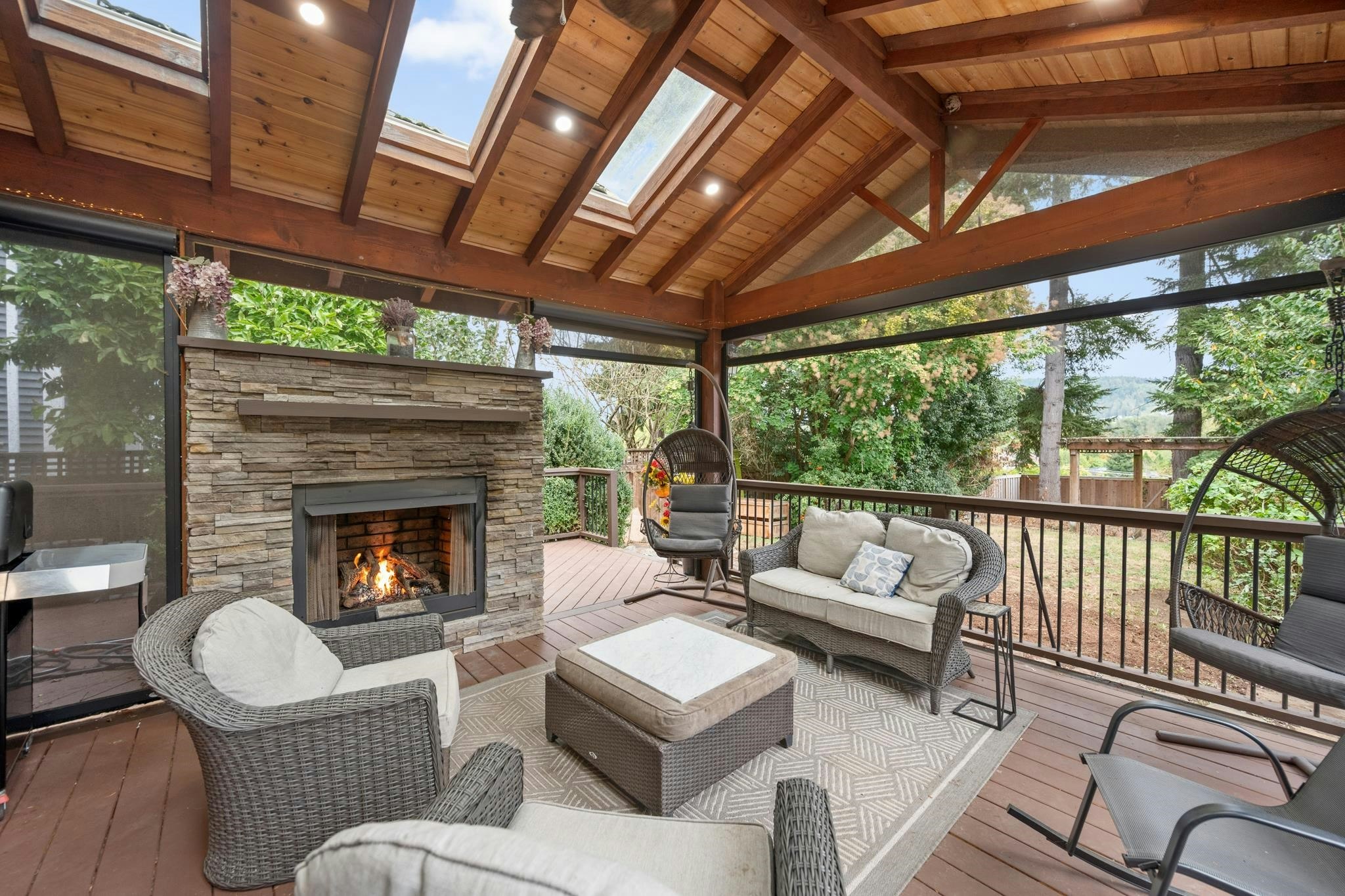 10574 239 Street, Maple Ridge, BC, V2W 1X1