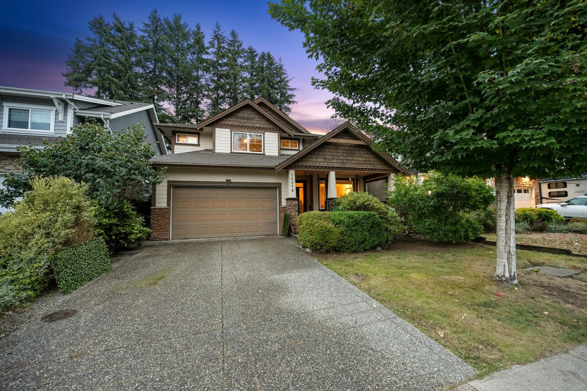 10574 239 Street, Maple Ridge, BC, V2W 1X1