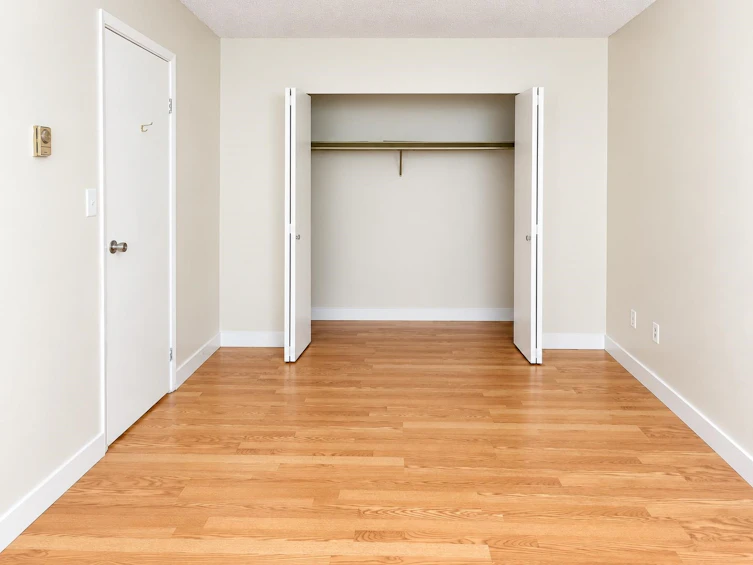 205-8231 Granville Avenue, Richmond, BC, V6Y 3A4 - 5