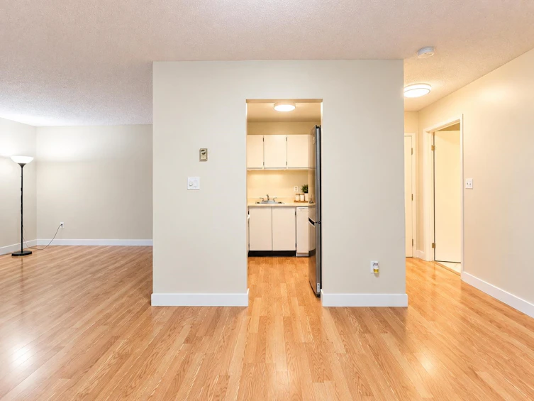 205-8231 Granville Avenue, Richmond, BC, V6Y 3A4 - 3