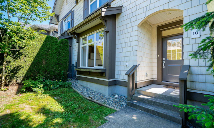 10-3400 Devonshire Avenue