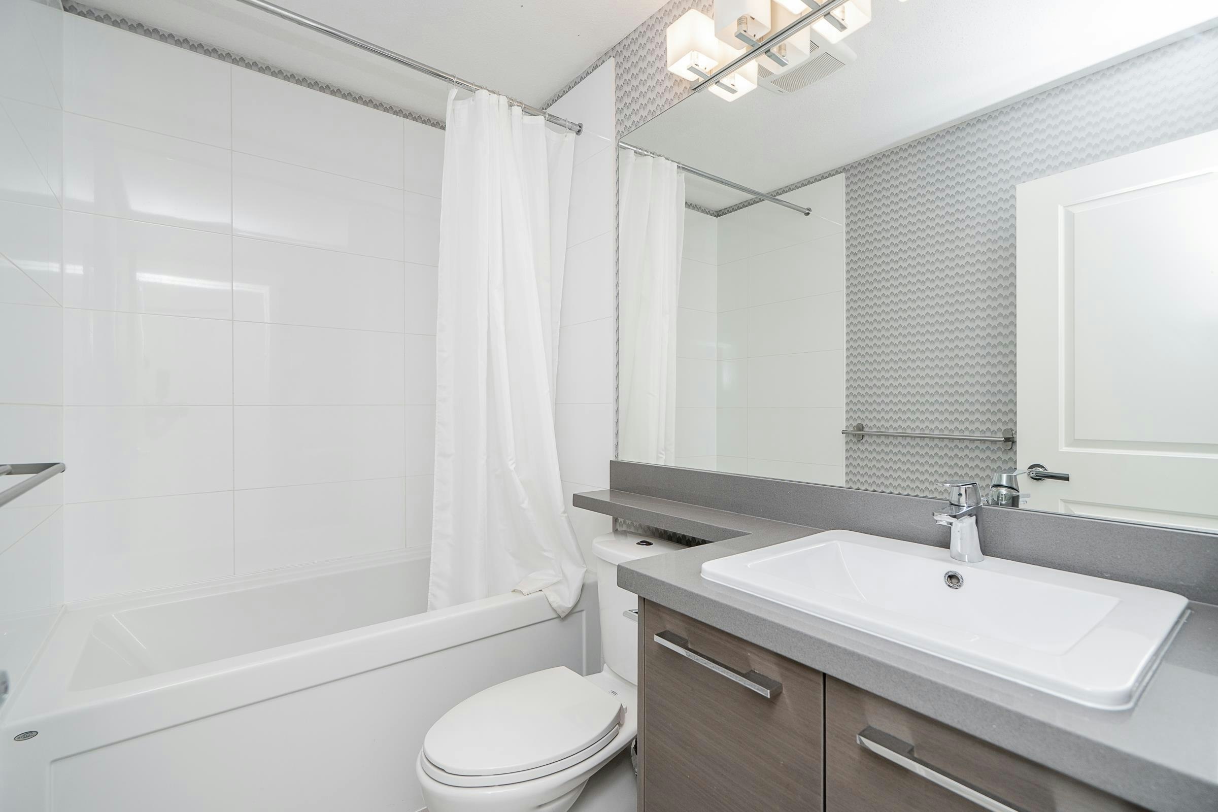 10-3400 Devonshire Avenue, Coquitlam, BC, V3E 0L1 - 23