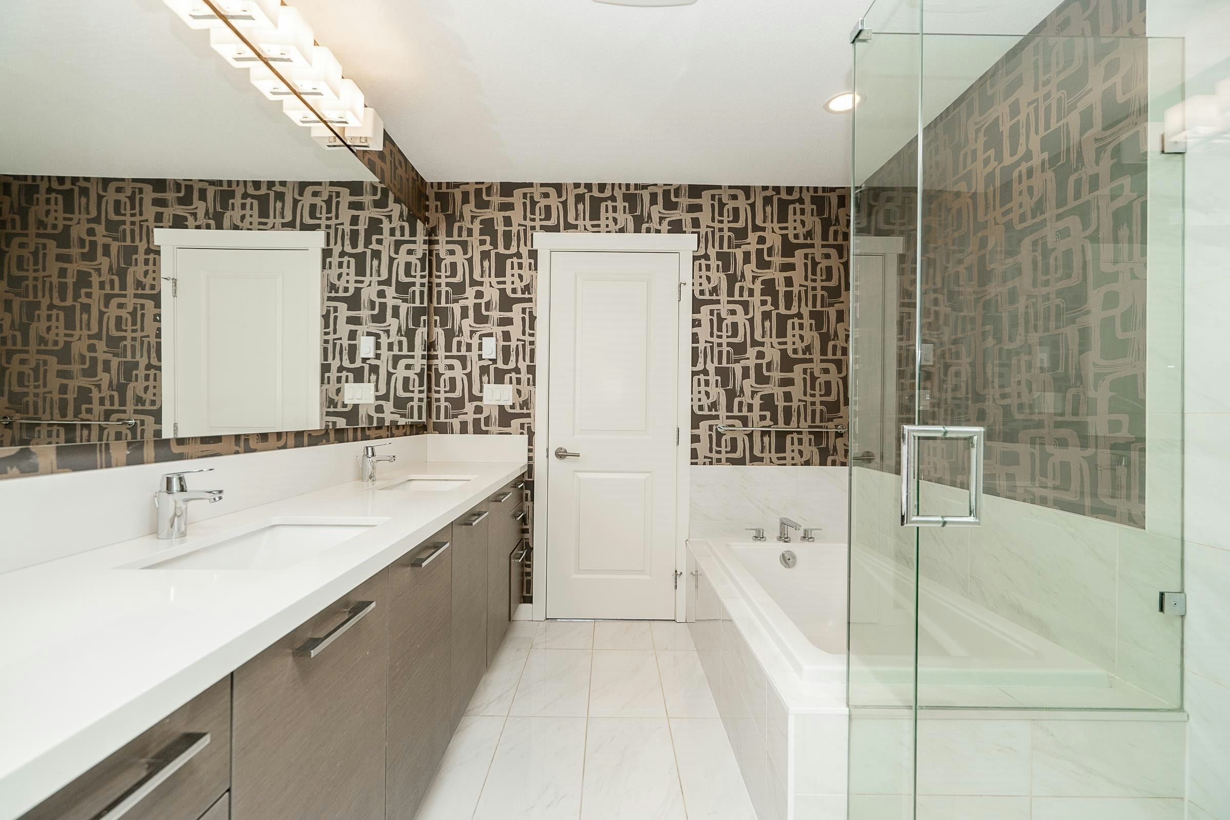 10-3400 Devonshire Avenue, Coquitlam, BC, V3E 0L1 - 18