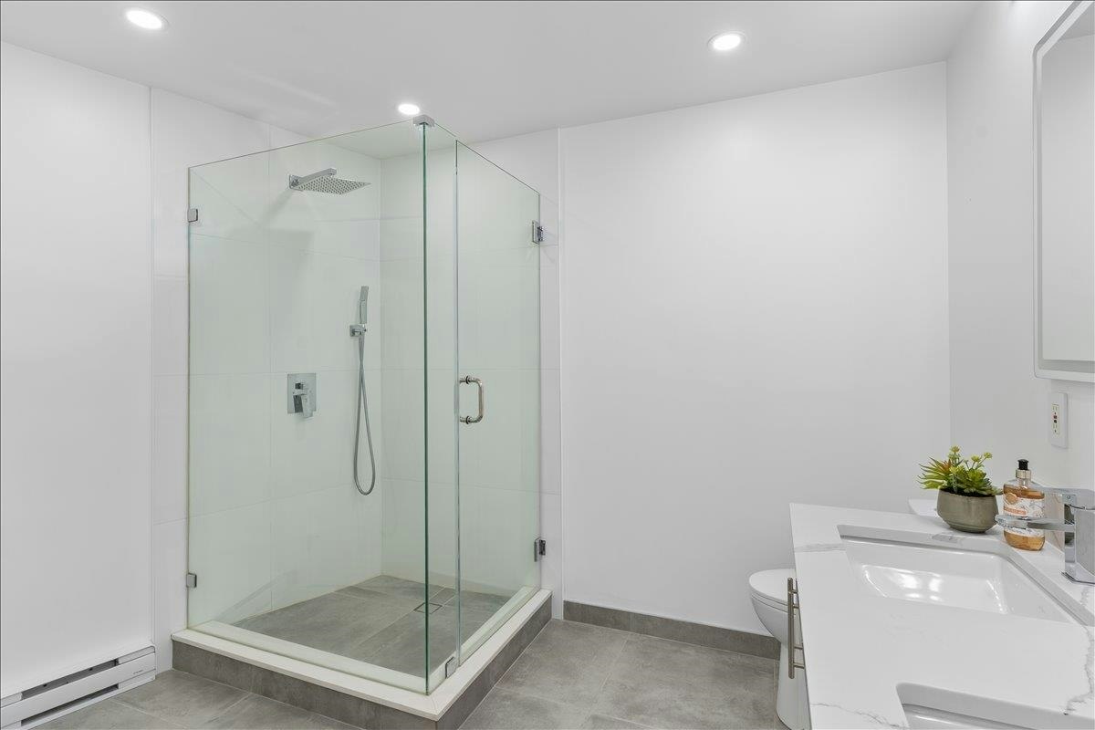 309-27 Alexander Street, Vancouver, BC, V6A 1B2 - 32