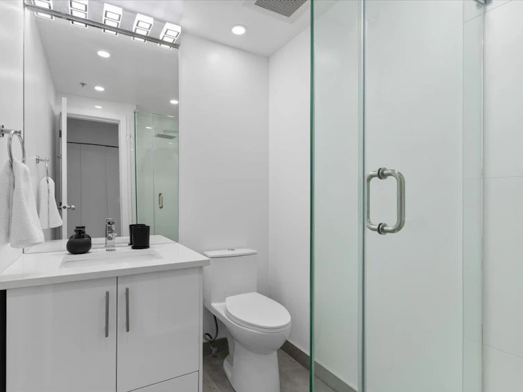 309-27 Alexander Street, Vancouver, BC, V6A 1B2 - 17