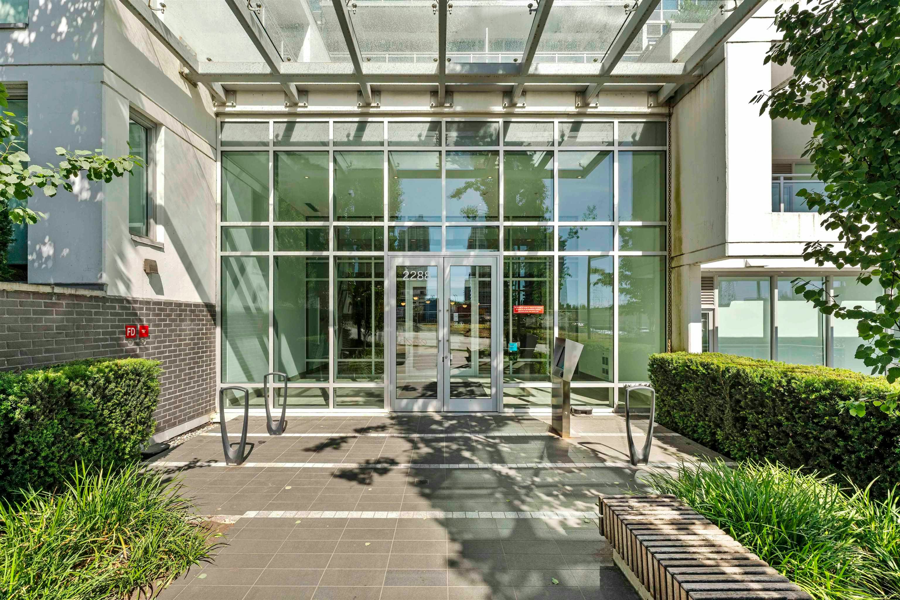 802-2288 Alpha Avenue, Burnaby, BC, V5C 0L9