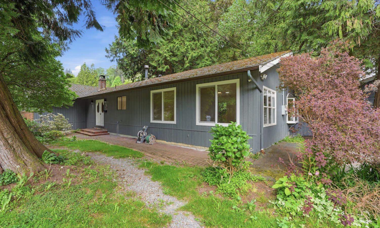 909 Seymour Boulevard