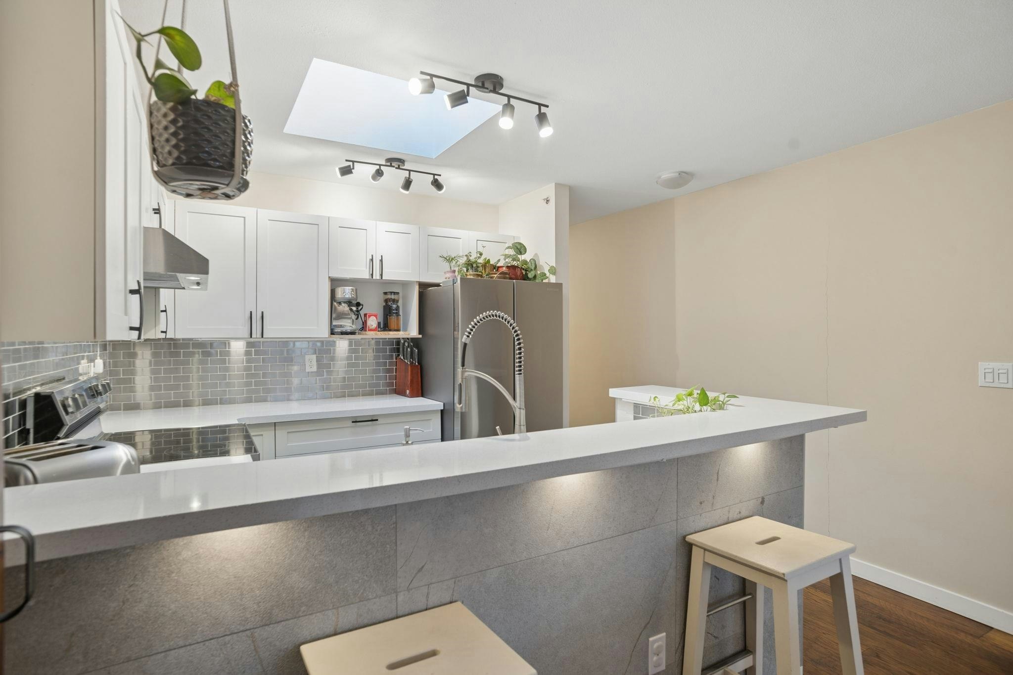 305-1707 Charles Street, Vancouver, BC, V5L 2T6 - 14
