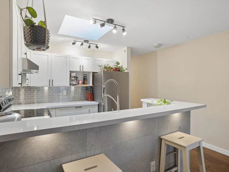 305-1707 Charles Street, Vancouver, BC, V5L 2T6 - 14
