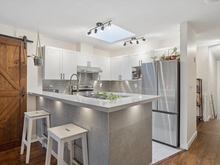 305-1707 Charles Street, Vancouver, BC, V5L 2T6 - 13
