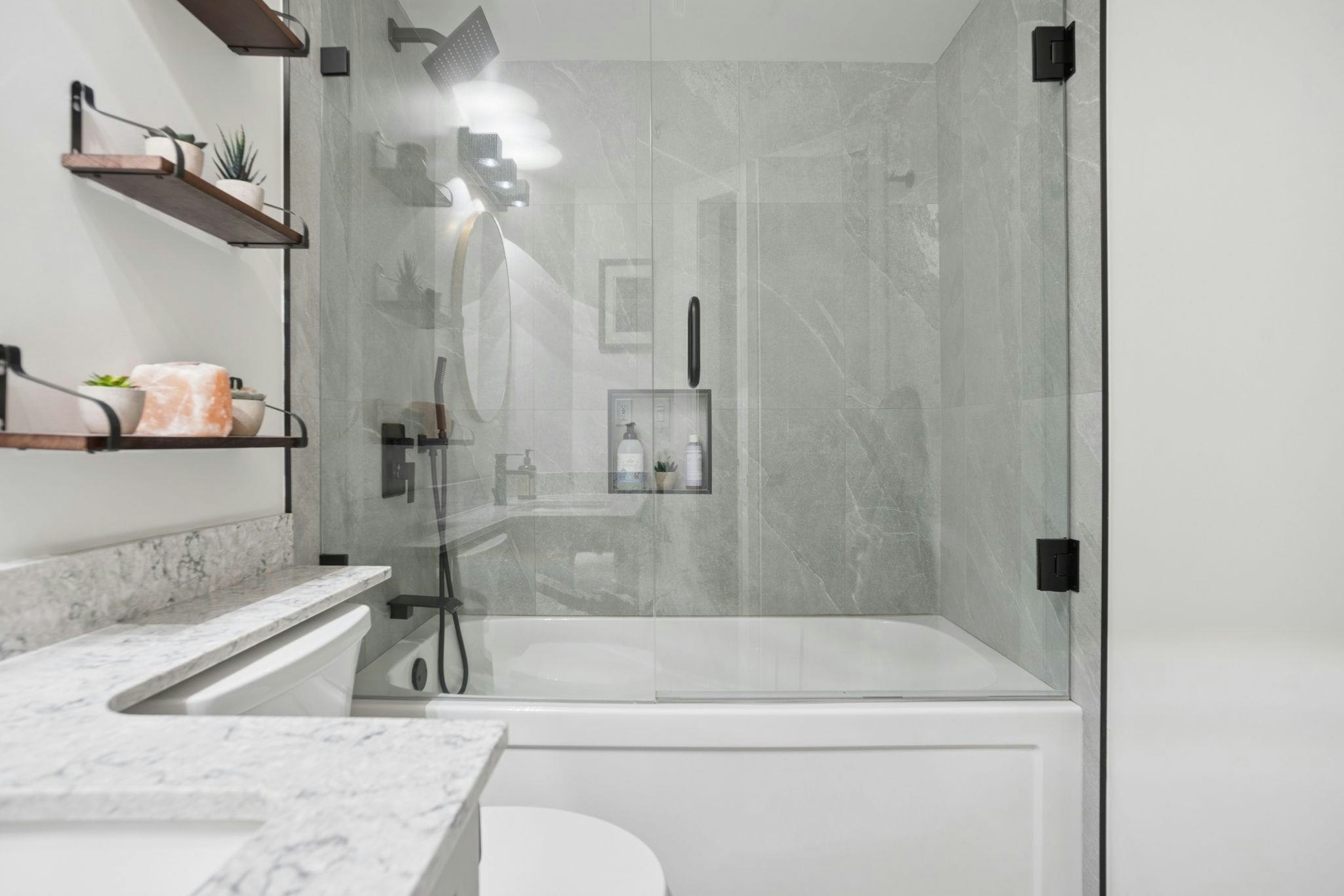 305-1707 Charles Street, Vancouver, BC, V5L 2T6 - 19