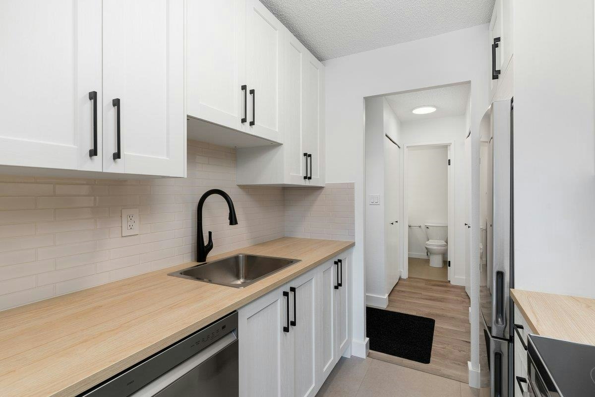 212-12096 222 Street, Maple Ridge, BC, V2X 5W1 - 3