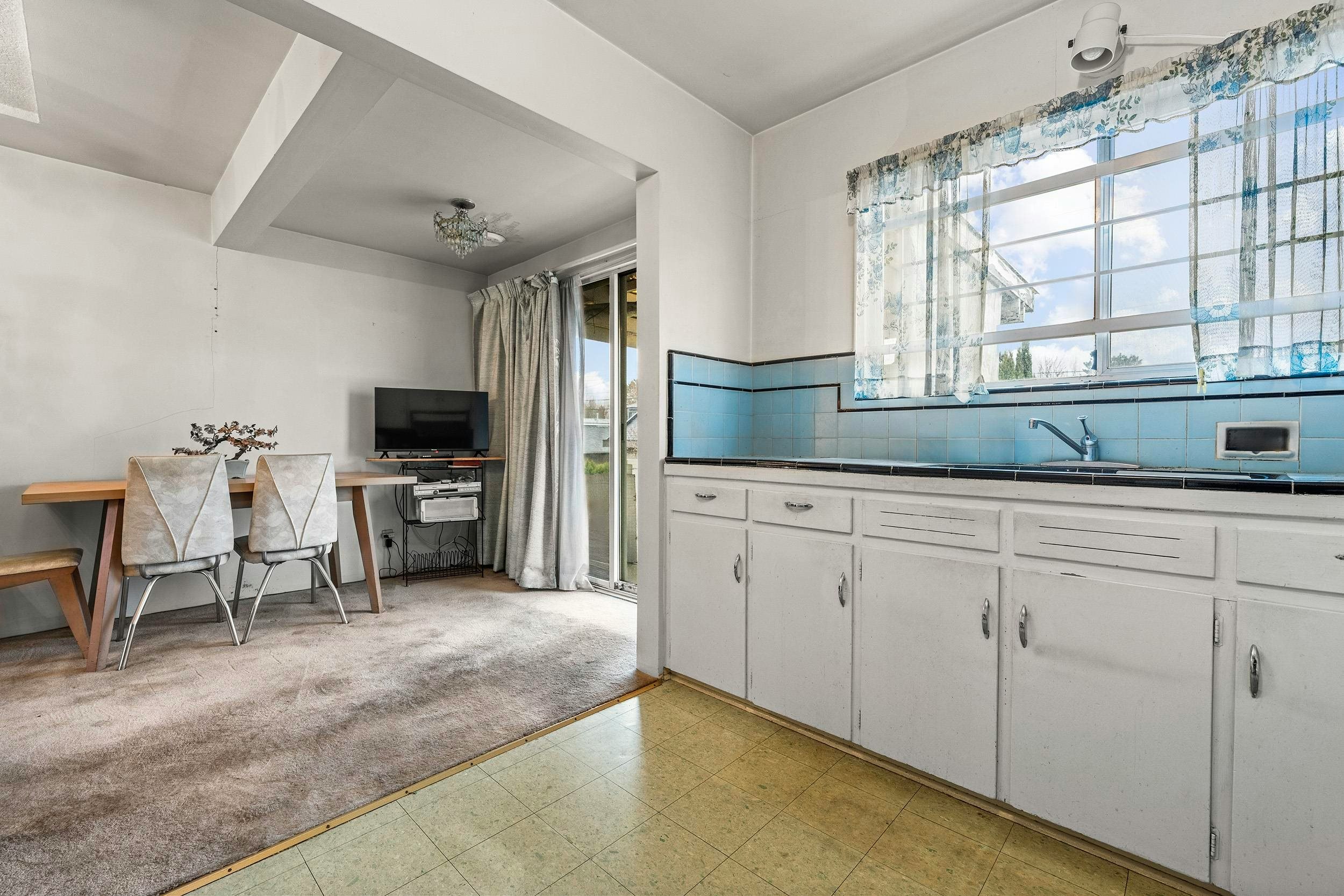 3281 E 2nd Avenue, Vancouver, BC, V5M 1G2 - 10