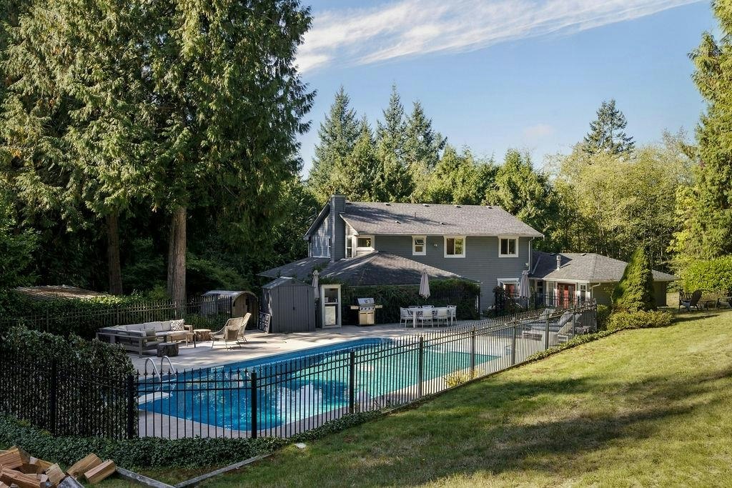 2442 Grant Road, Roberts Creek, BC, V0N 2W5 - 2
