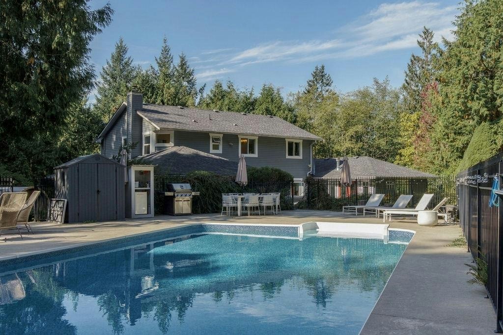 2442 Grant Road, Roberts Creek, BC, V0N 2W5