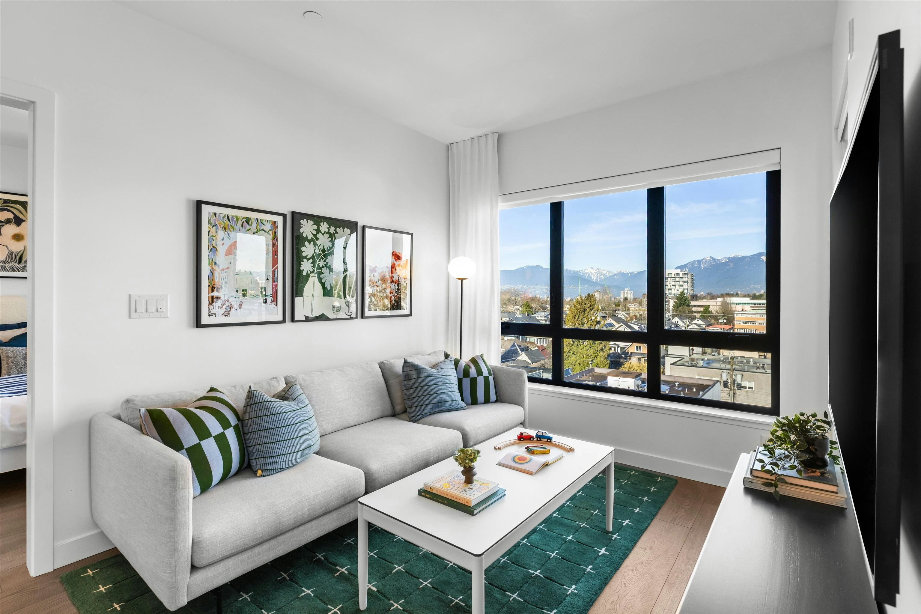 405-1680 E 12th Avenue, Vancouver, BC, V5N 2A3