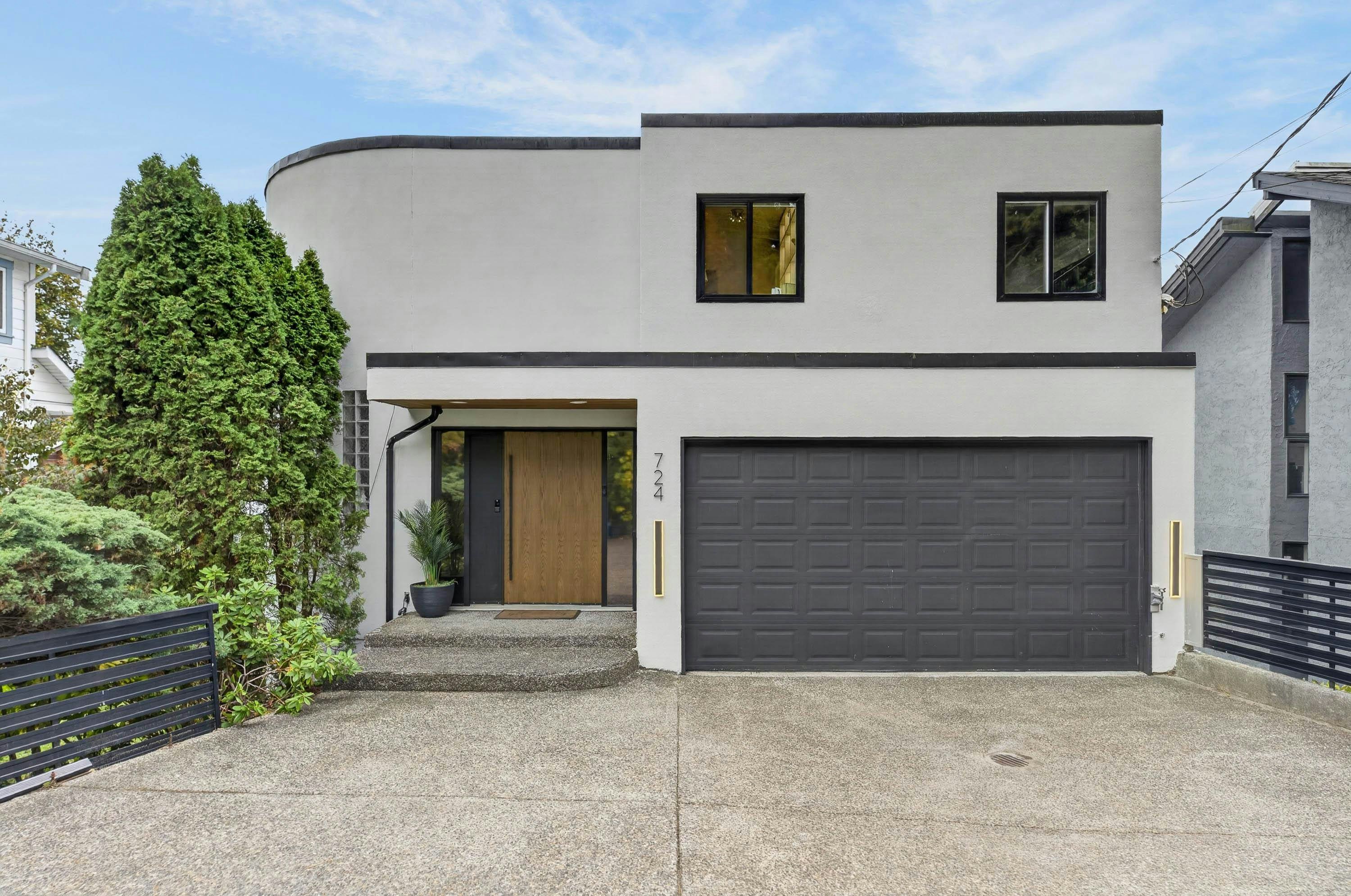 724 Ioco Road, Port Moody, BC, V3H 2W8