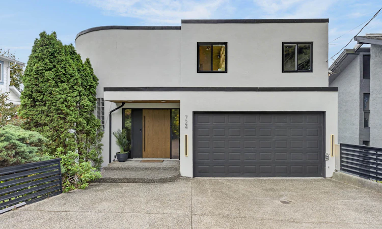 724 Ioco Road