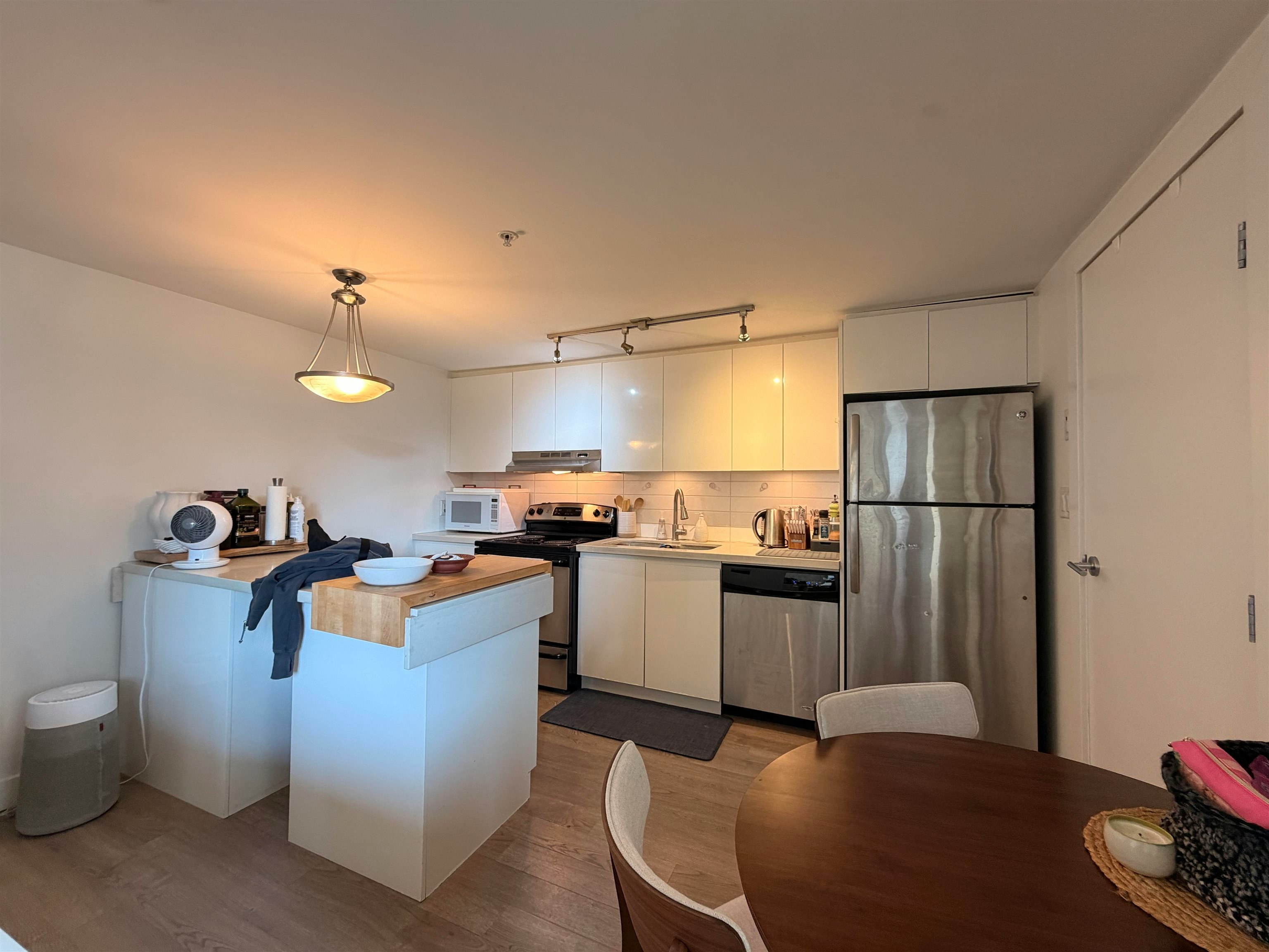 603-555 W 7th Avenue, Vancouver, BC, V5Z 1B4